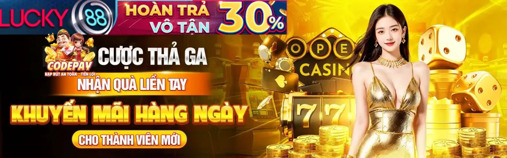 Bàn Baccarat với thẻ bài và chip tại rr8811 code